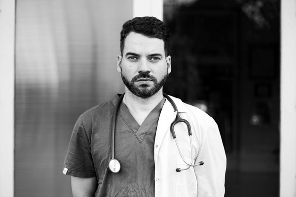 Exercices pour renforcer les os et prévenir l'ostéoporose chez les seniors