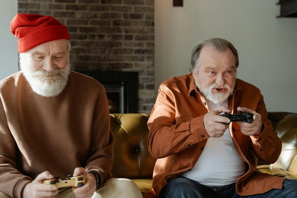 Les bienfaits insoupçonnés des câlins aux arbres